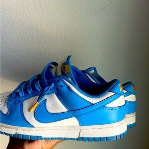 Blue dunks